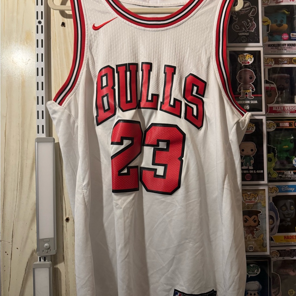 White Bulls Jersey with Red Accents